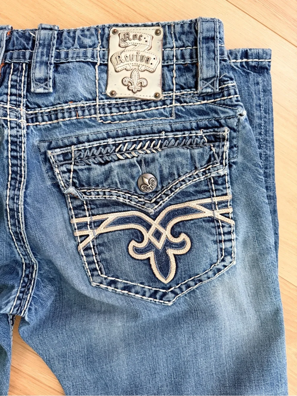 Rock Revival Mens Medium Blue Boot Cut Jeans with Contrast Stitching
